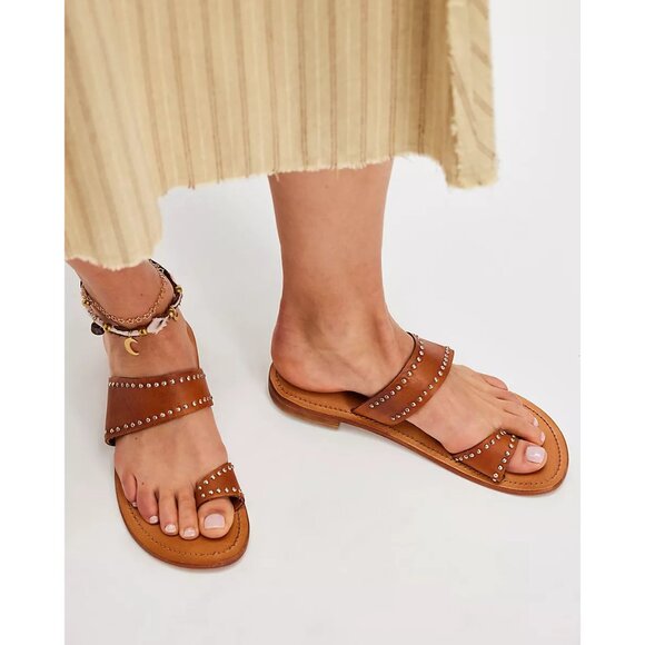 🆕 FREE PEOPLE Amelie Tiny Stud Sandals / Cognac - Picture 1 of 12